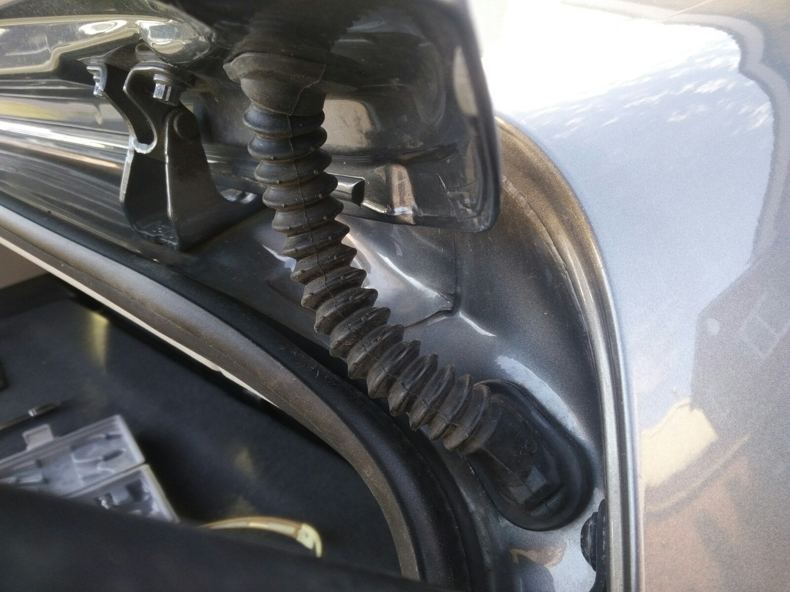 Repair MKVI Golf Rear Window Washer Leak KW & Area Bug Club